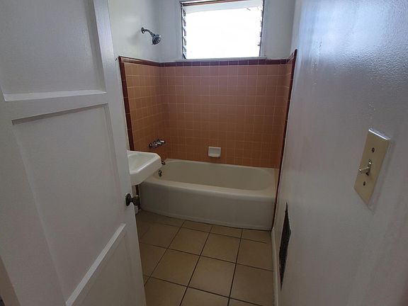 5th image of 1147 N Bronson Ave APT 2