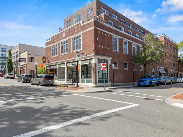 145 Union St APT 11, New Bedford, MA 02740