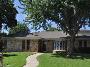 1408 Cheyenne Rd, Lewisville, TX 75077