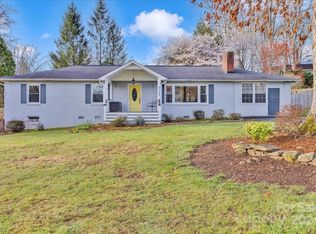 3121 Wesley Way, Hendersonville, NC 28792
