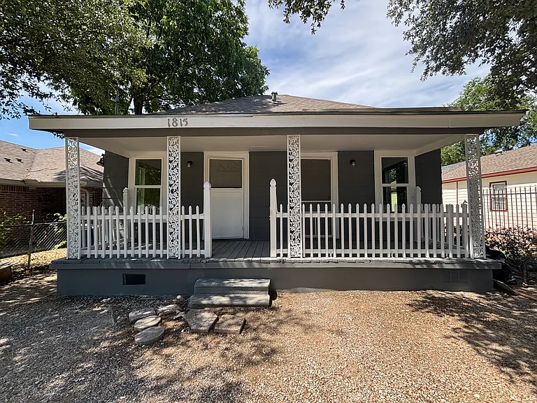 1815 Leath St — Photo 1