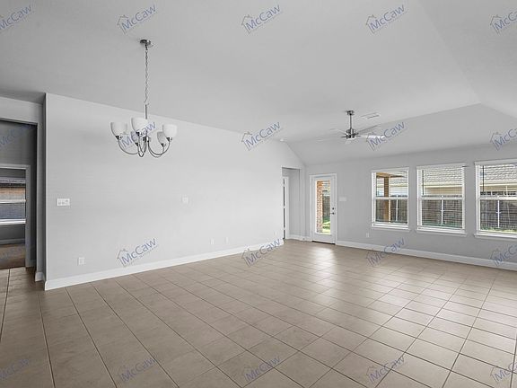 4th image of 520 Bradley Dr