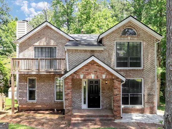 3868 Valley Brook Rd, Snellville, GA 30039