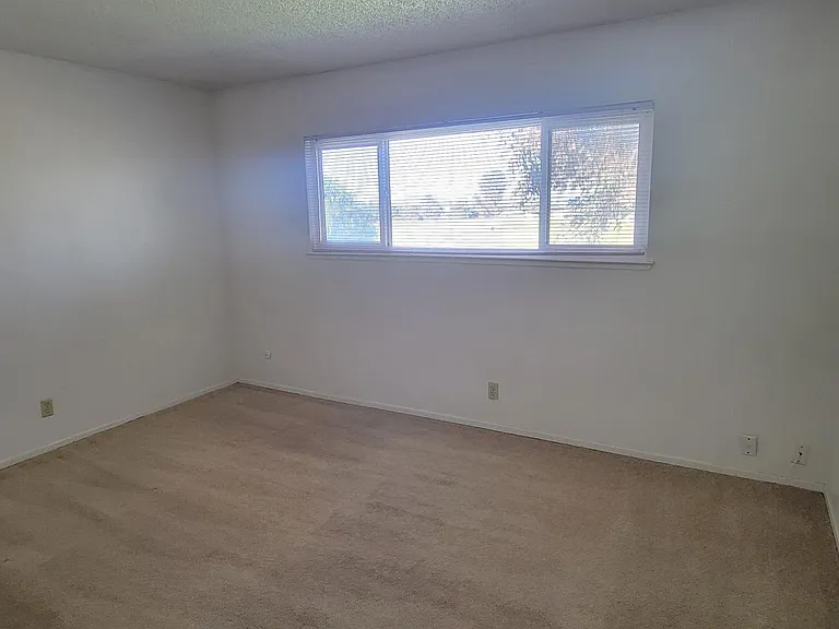 615 Pope Dr #C — Photo 15