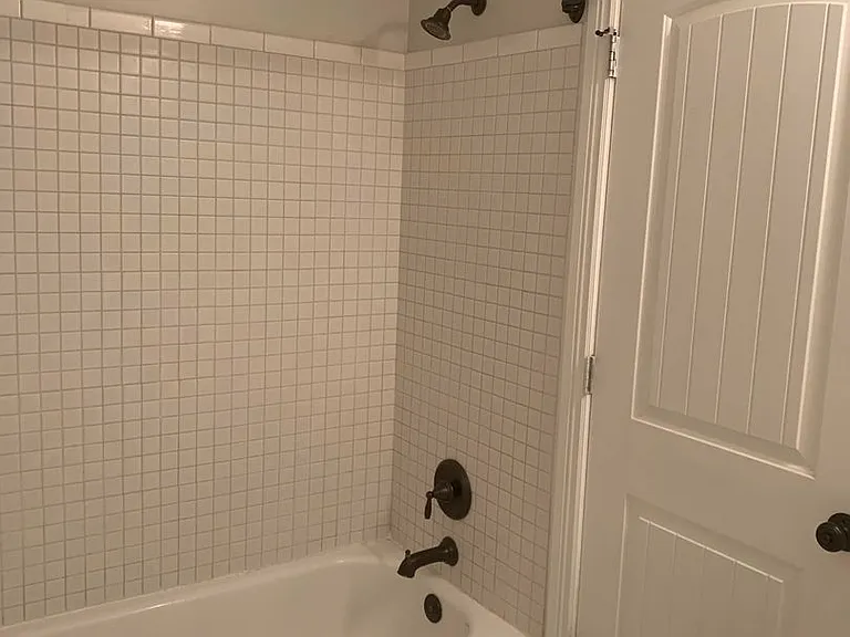 557 N 400 E — Photo 12