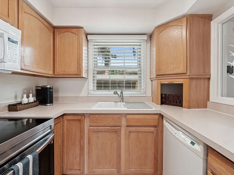 316 Georgetown Dr — Photo 6