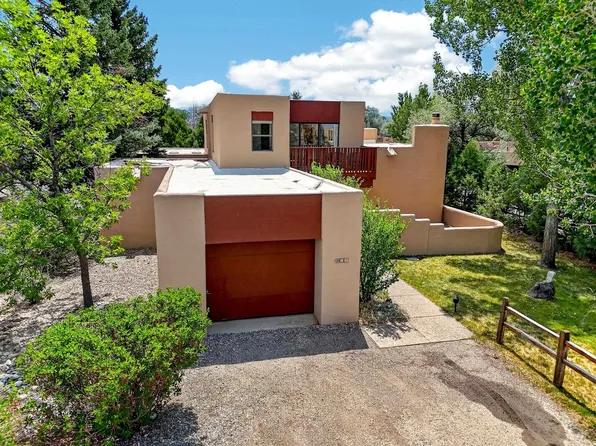 10 Comanche Court #D-2, El Prado, NM 87529