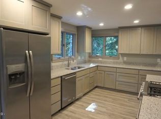 111 Ridge Crst, Gleneden Beach, OR 97388