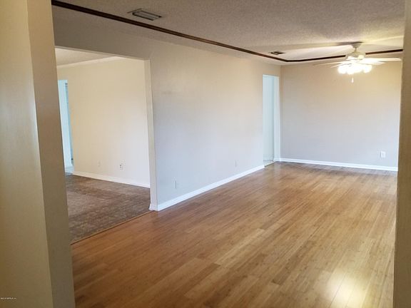 5th image of 1695 Gumtree Ct