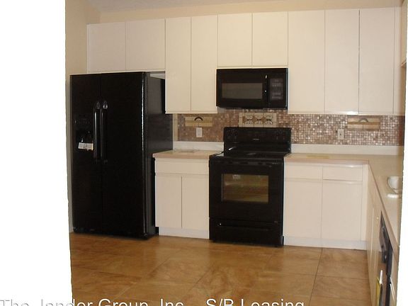 4th image of 631 Hallowell Cir