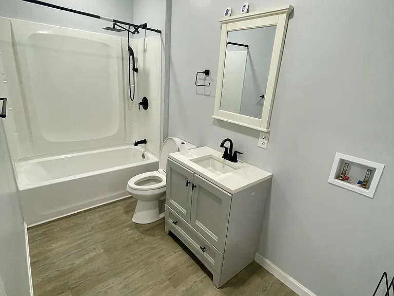 81 Birch St #3L — Photo 3