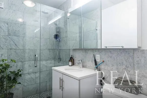 Rented by REAL New York | media 41