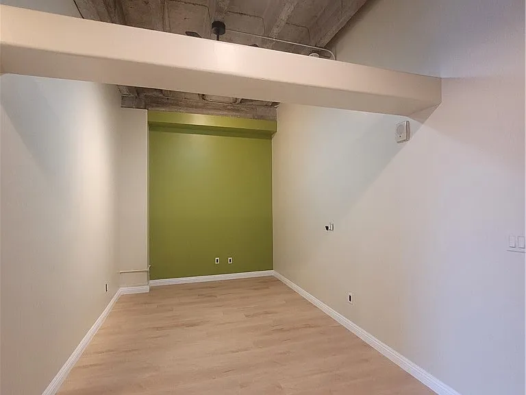 312 W 5th St #922 — Photo 15