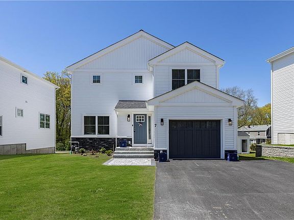 2nd image of 9 Stoneridge Rd