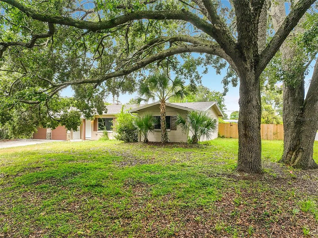 4 bed, 3.0 bath, 1842 sqft, $3,000 — Photo 3