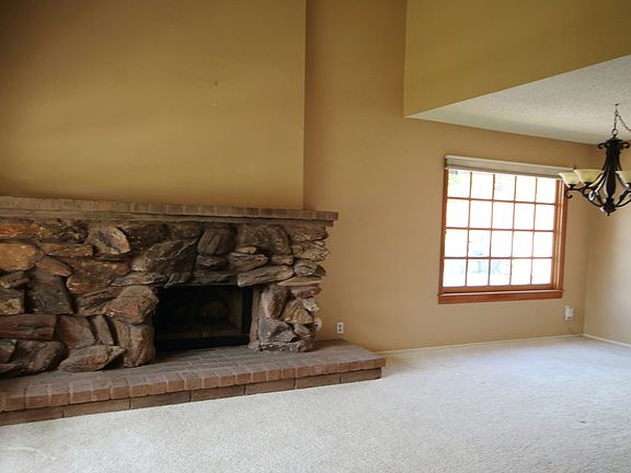 4th image of 29233 Lotusgarden Dr