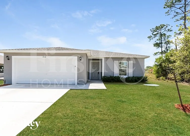1426 SW Oriole Ln — Photo 2