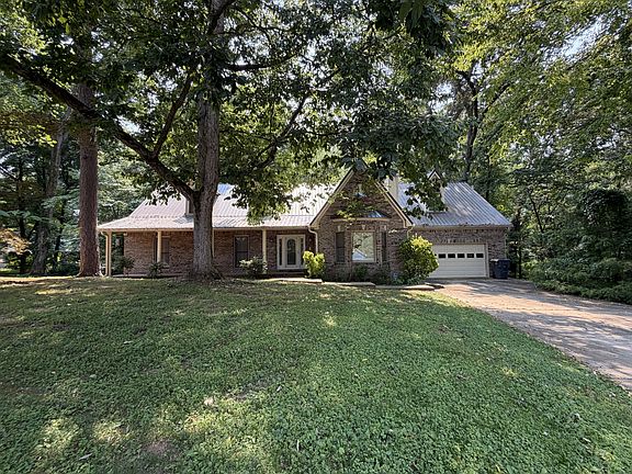 2nd image of 529 Ridgecrest Dr