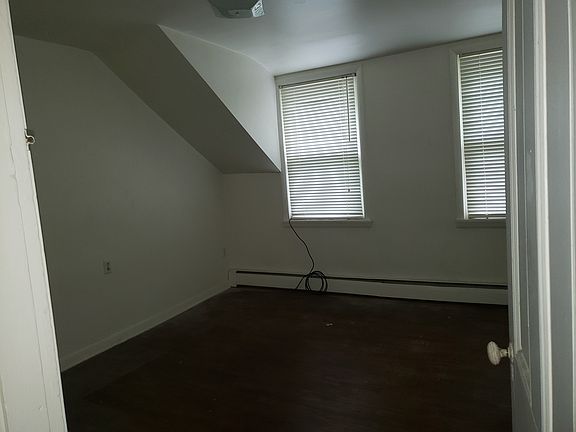 5th image of 64 Old Lancaster Rd