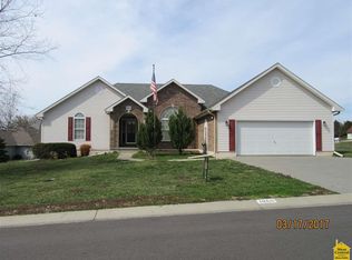 1860 W Timber Ridge Dr, Sedalia, MO 65301