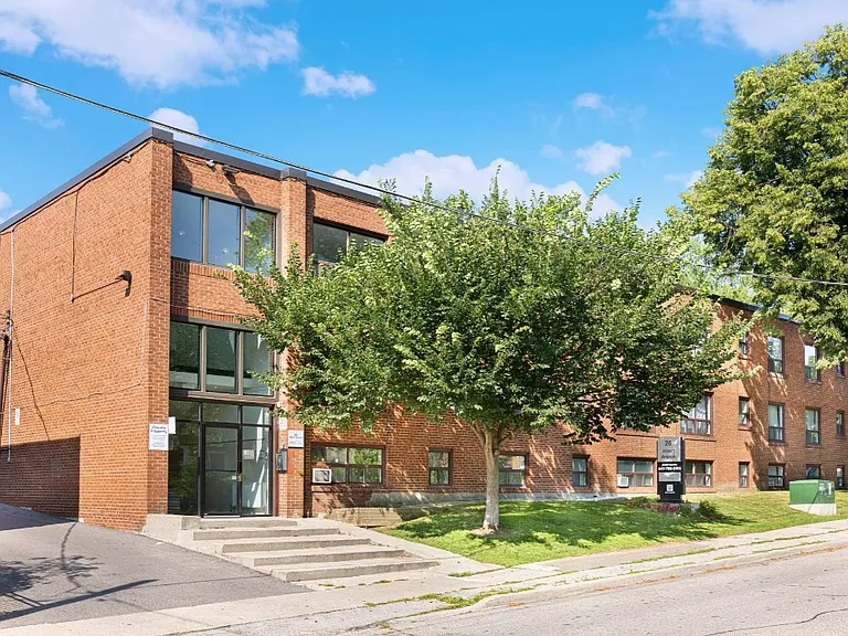 26 Albert Ave #1A — Photo 2