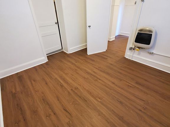 4th image of 3527 N 16th St APT 1R