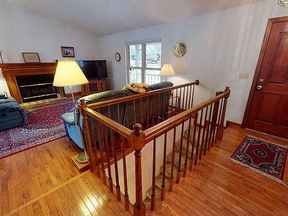3rd image of 1776 Seven Oaks Dr