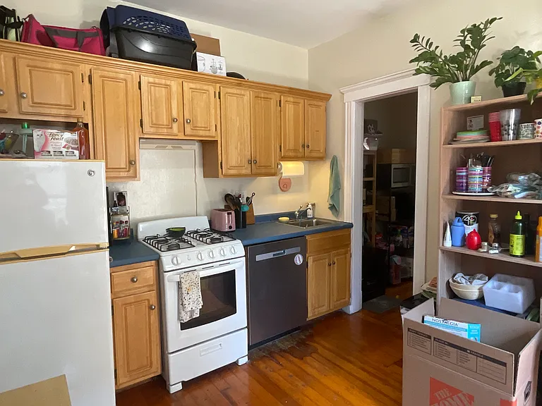 86 Sutherland Rd #11 — Photo 8