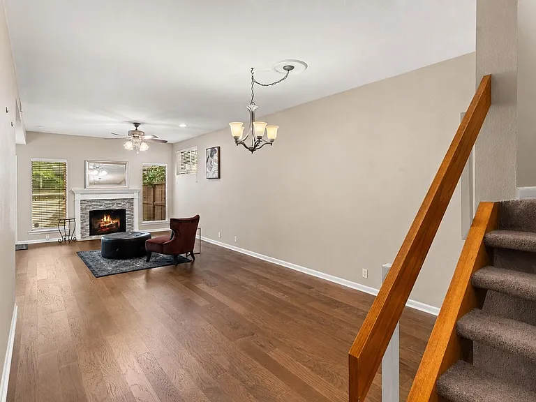 1556 Prairie Grove Dr — Photo 8