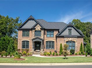 8010 Wakehurst Pl, Cumming, GA 30040