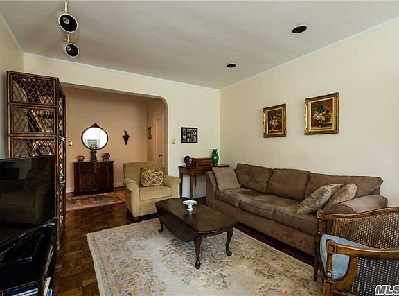4th image of 1395 Broadway APT A3