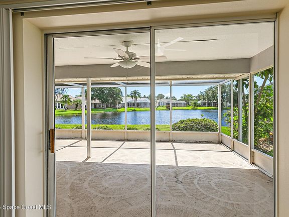 3rd image of 1050 Fieldstone Dr