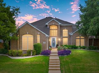 3748 Menard Dr, Carrollton, TX 75010