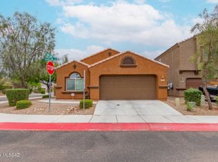 8770 N Black Pine Dr, Tucson, AZ 85743