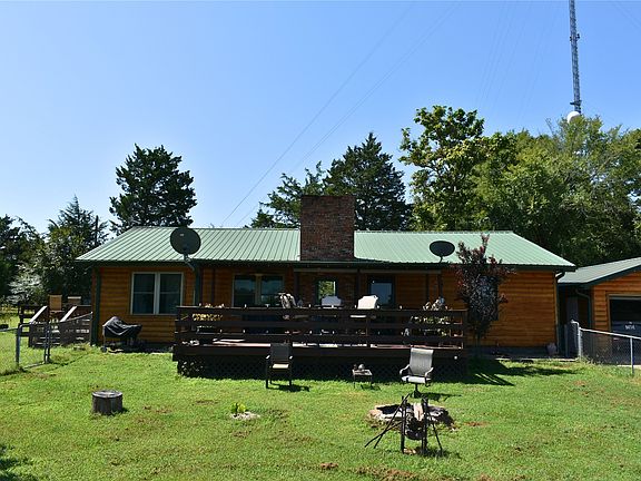 3rd image of 417622 E 1910th Rd