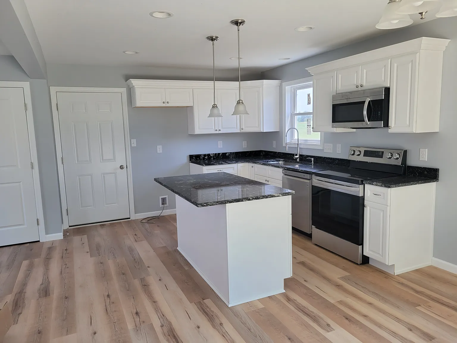 3 bed, 1533 sqft, $1,750 — Photo 3