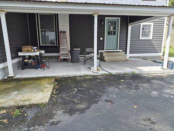 3rd image of 6 Fisher St