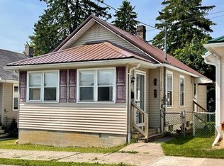 210 Greenleaf Ave, Lewistown, PA 17044