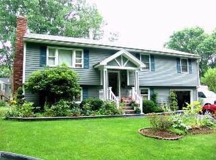 42 Ostrander Ave, Lowell, MA 01851