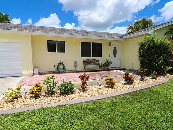 2nd image of 18851 Ashcroft Cir