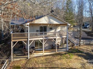 164 Sage Rd, Franklin, NC 28734