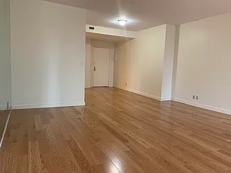 Rented by iAdvise Real Estate LLC