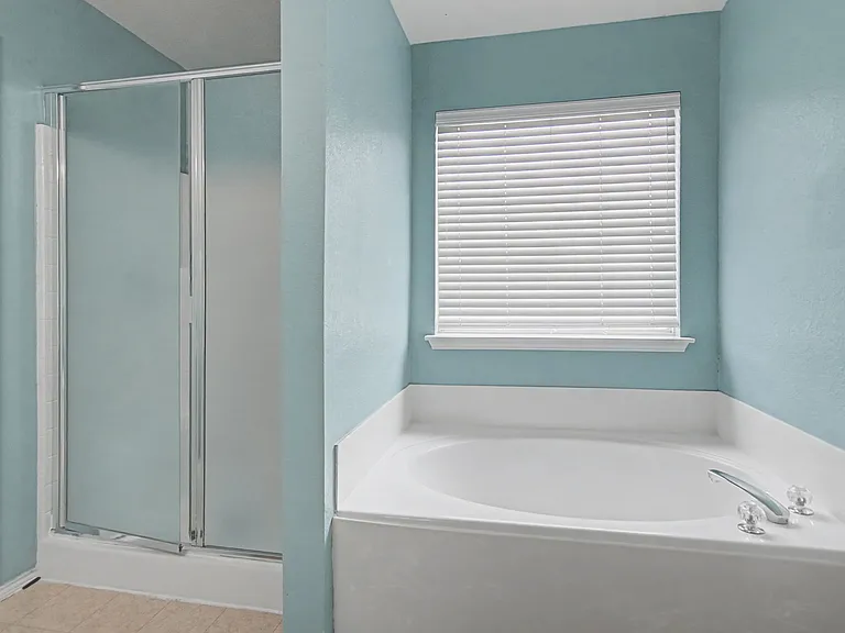 5016 Meridian Ln — Photo 25