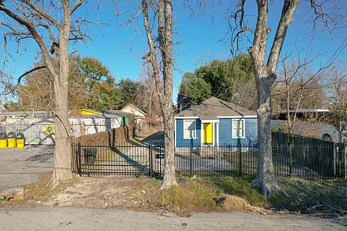 4826 Bristol St Photo 1