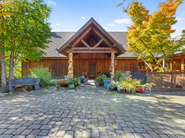 2225 Parkside Ln, Eugene, OR 97403