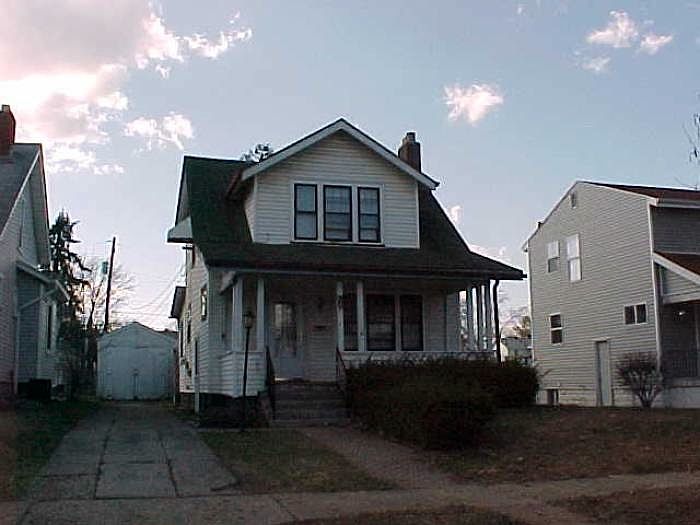 2nd image of 837 S Eureka Ave