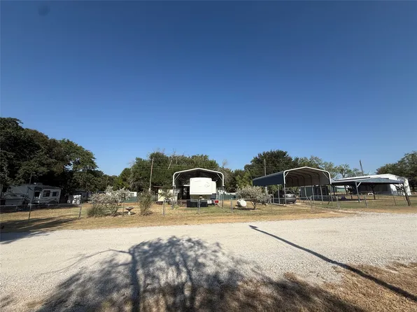 45 Port Promontory Rd, Comanche, TX 76442