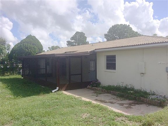 3rd image of 2 Lago Vista Ct
