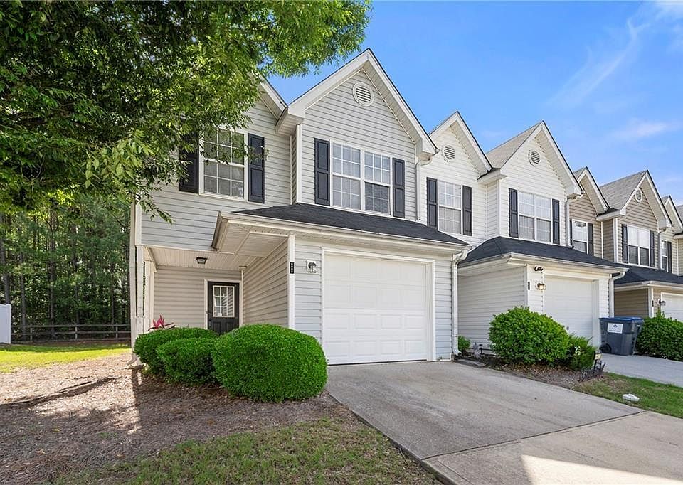 1st image of 6901 Gallant Cir SE #13