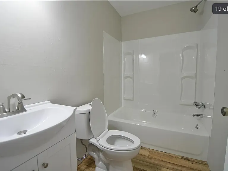 4050 Frazier St — Photo 13